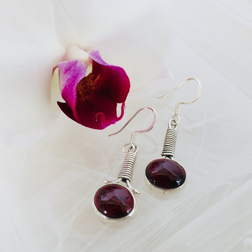 .925 Sterling Silver Earrings Garnet Cabochons